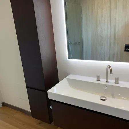 Alojamento de Acomodação e Pequeno-almoço La Forestale Luxury Primo Piano 4*