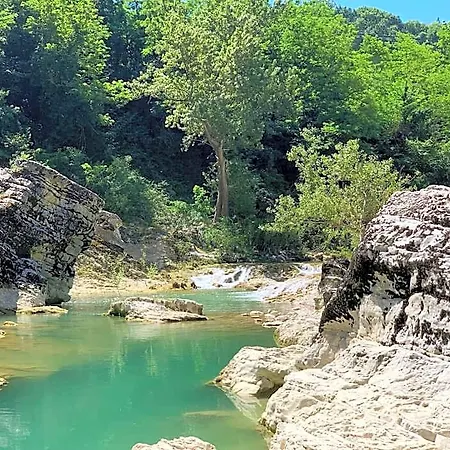 La Forestale Luxury Primo Piano Alojamento de Acomodação e Pequeno-almoço Acqualagna