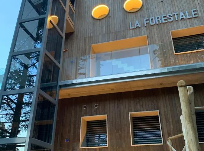 La Forestale Luxury Primo Piano Bed and Breakfast 4*