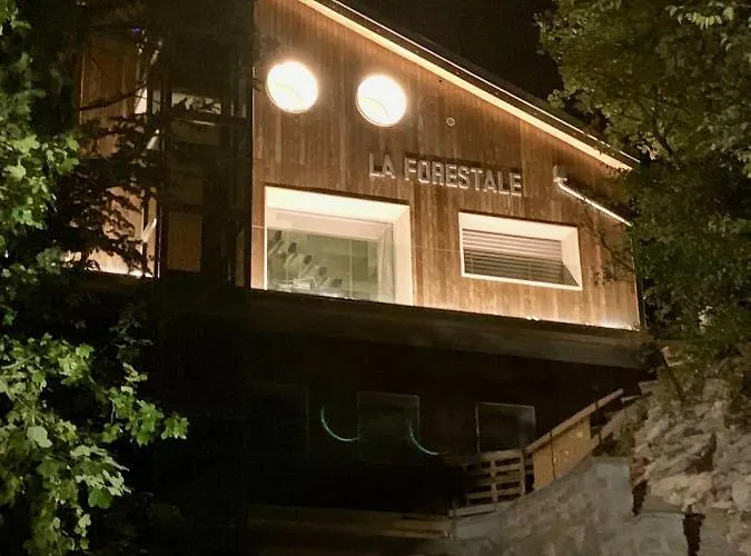 La Forestale Luxury Primo Piano Bed and Breakfast Acqualagna