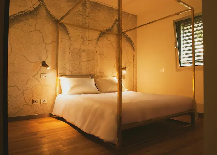 Bed and Breakfast La Forestale Luxury Primo Piano 4*